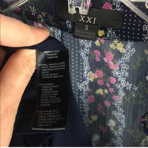 🛍 Forever 21 Blue Ruffle Floral Dress - Picture 3 of 5